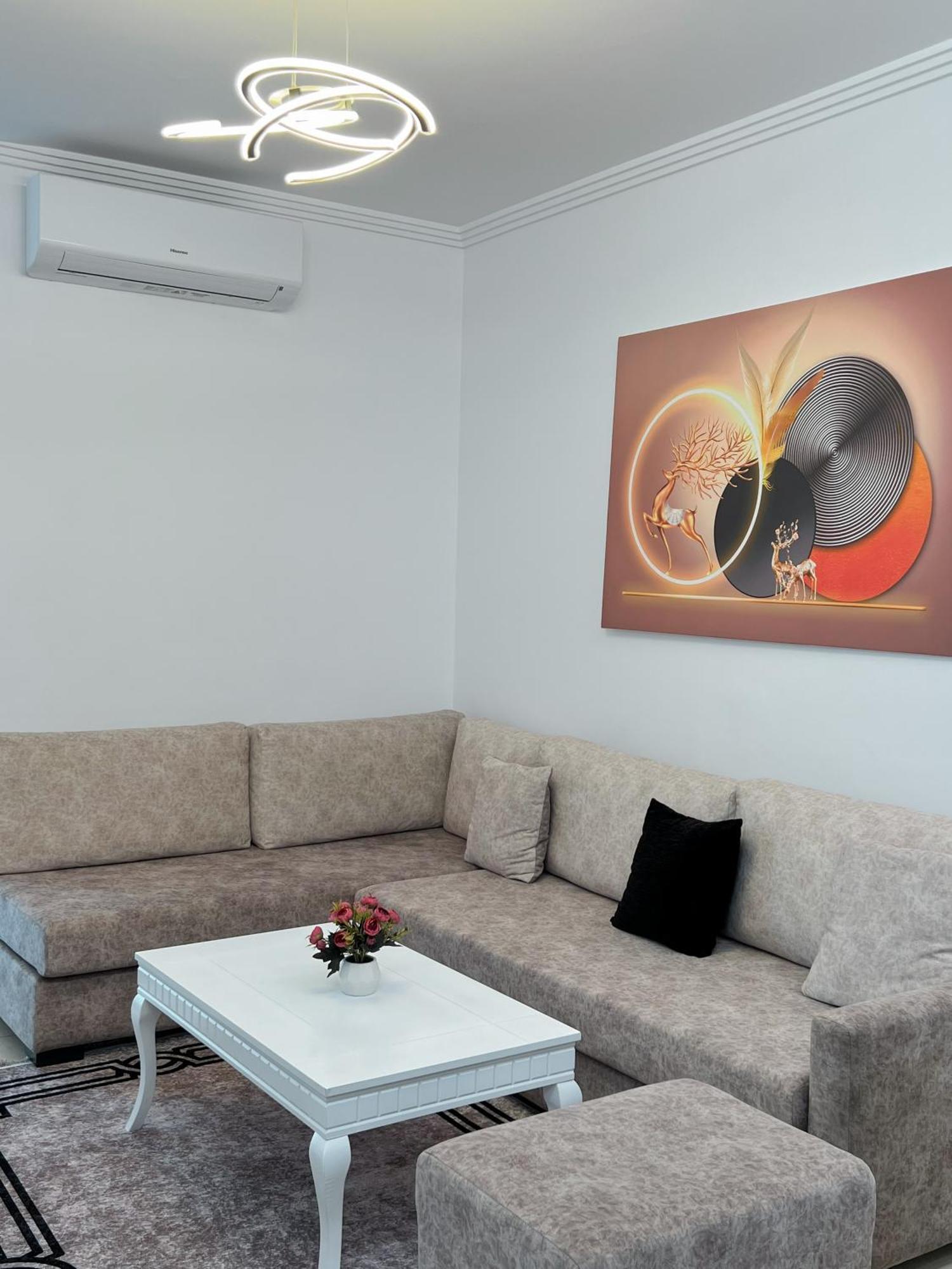 Tirana City Rental Apartments Bagian luar foto